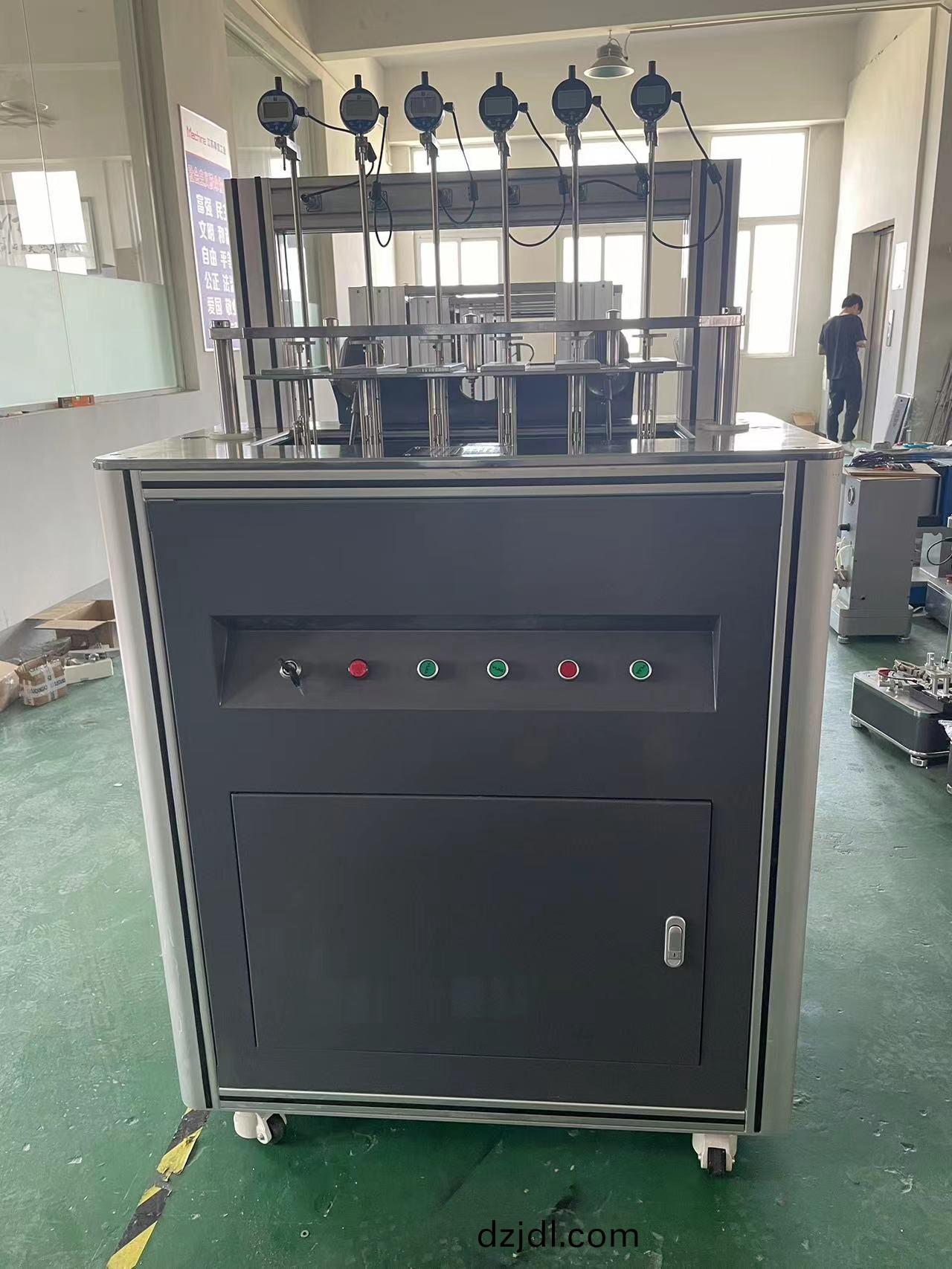 1712654162765238.jpg 微機(ji)控製非金屬材料熱變形維卡輭化點溫度測定儀